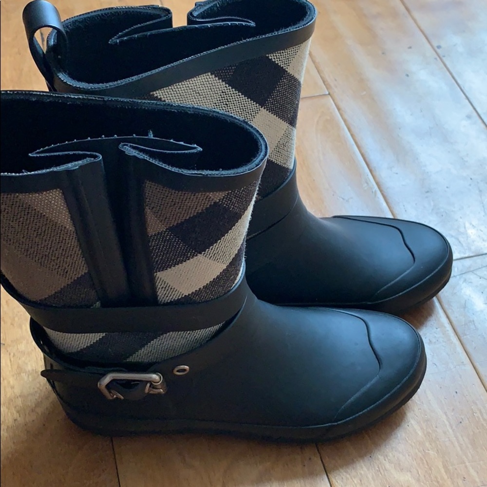Burberry short black rain boots - Picture 2 of 7
